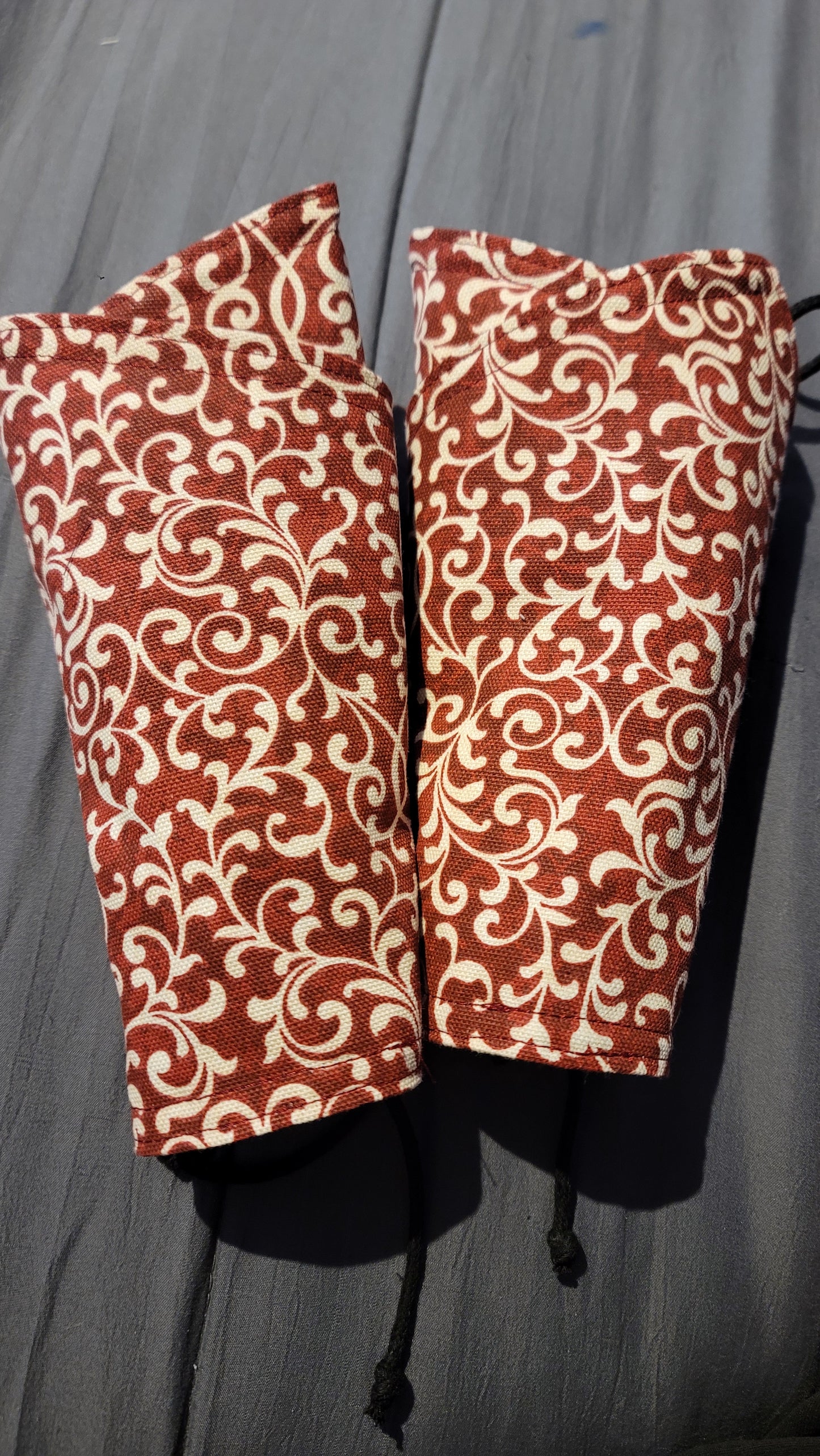 Canvas bracers