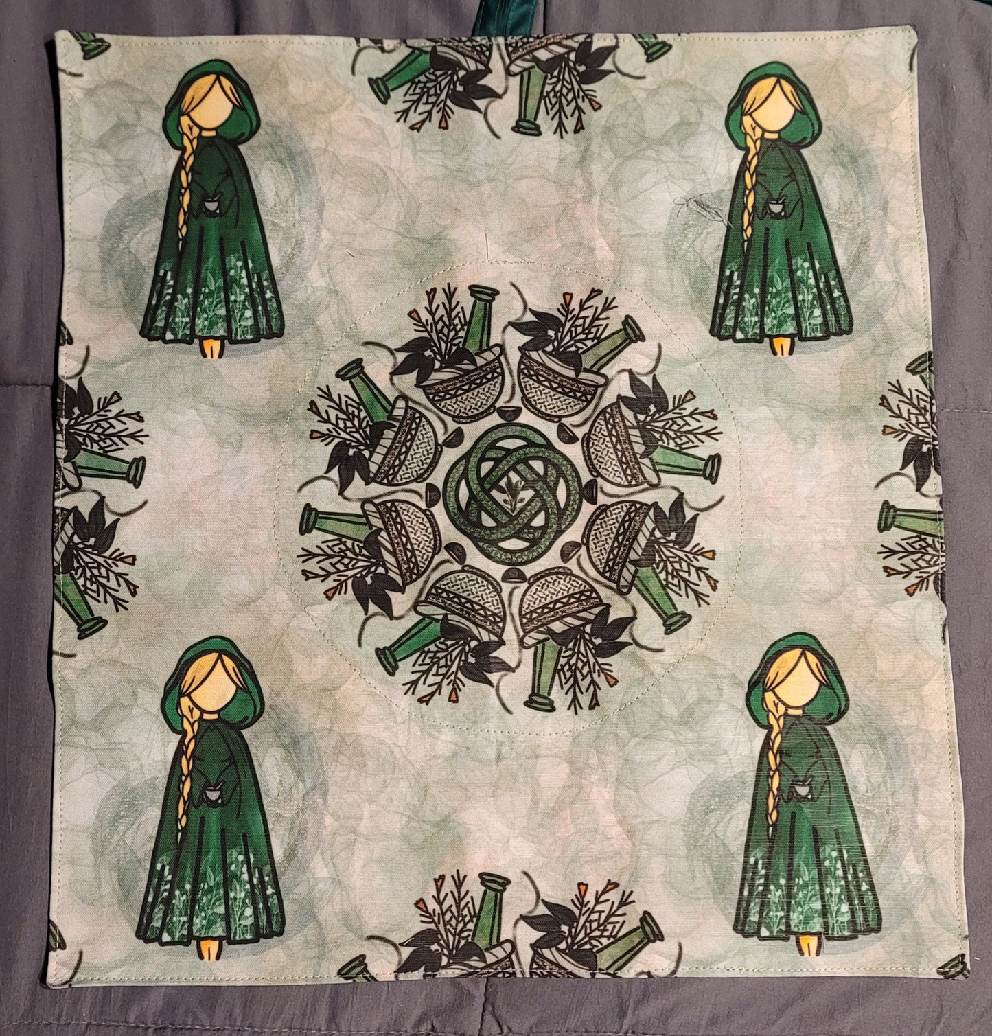 Altar cloth/ tarot wrap/ dice rolling surface