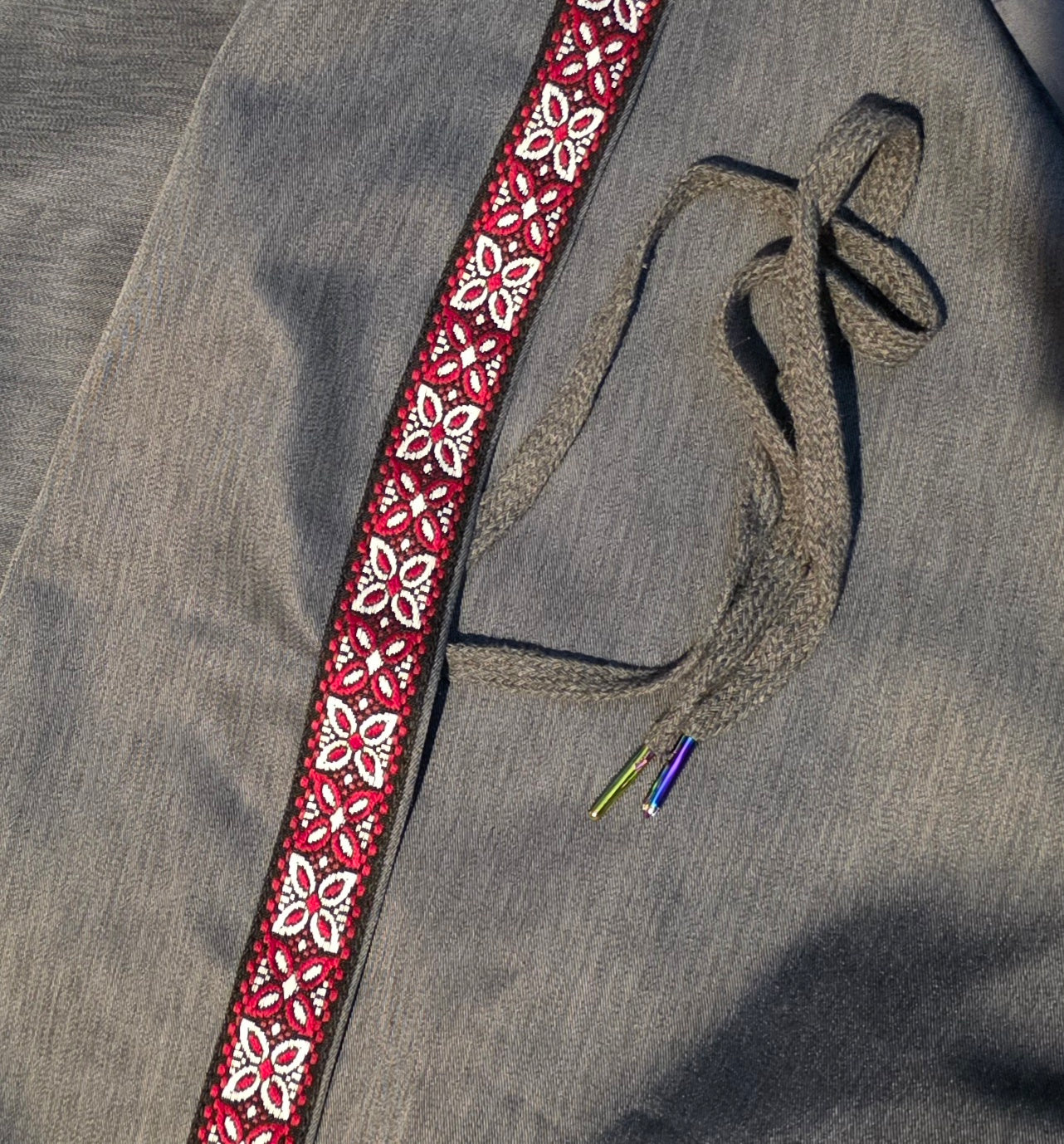 One shoulder cape