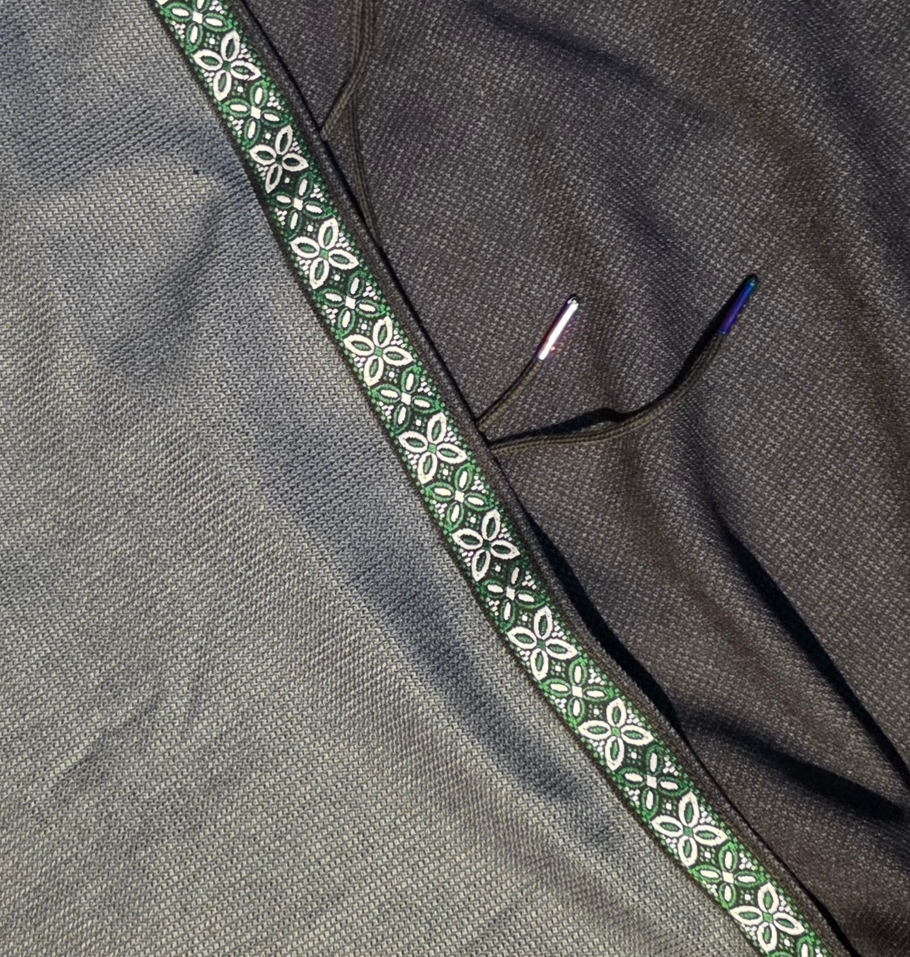 One shoulder cape