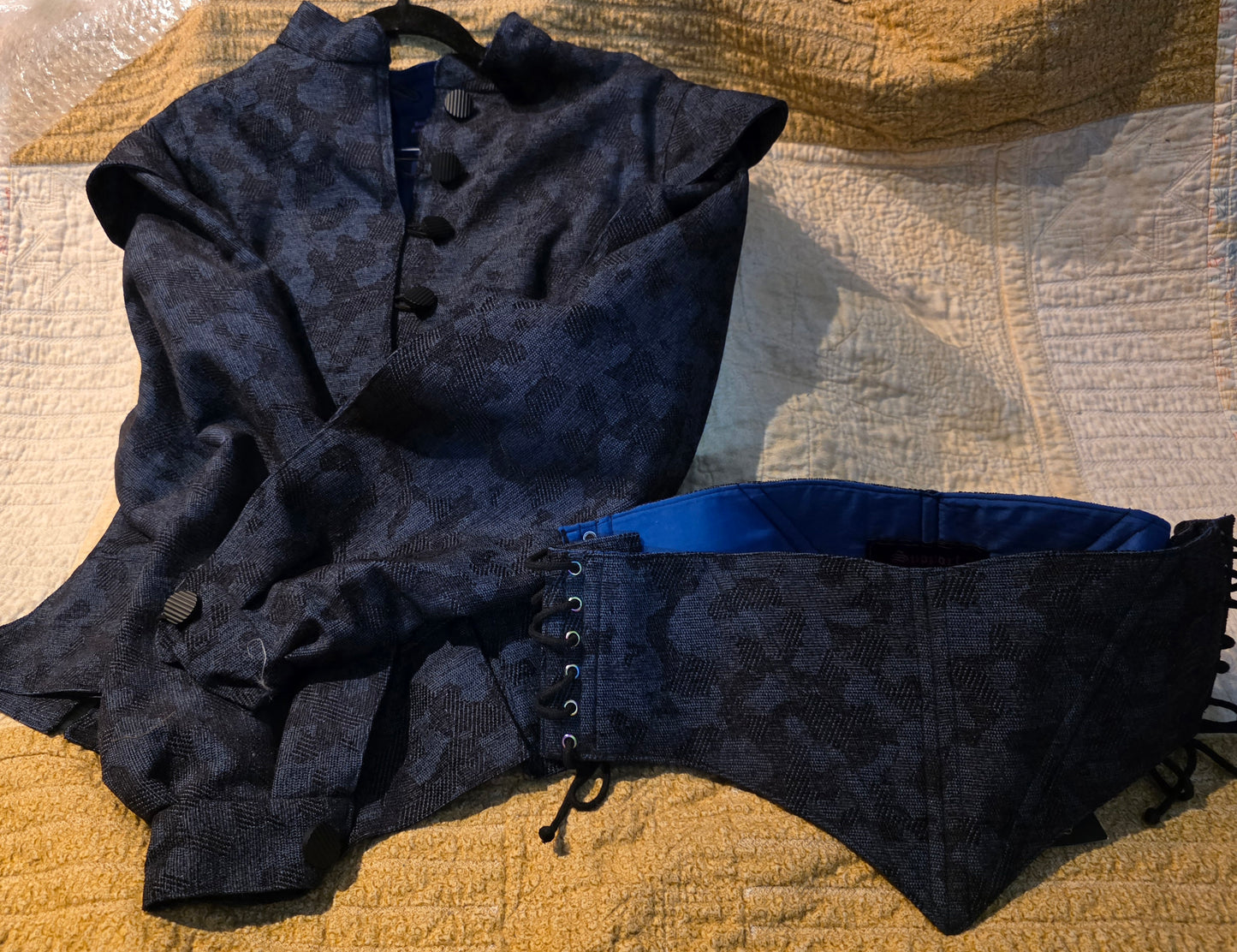 Doublet with Removable Sleeves
