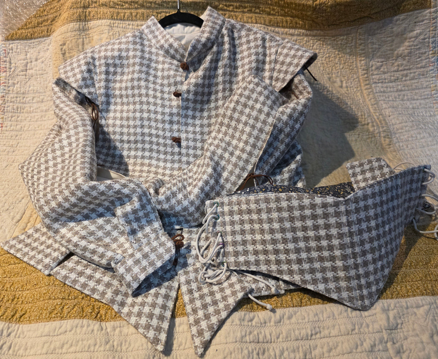 Doublet with Removable Sleeves